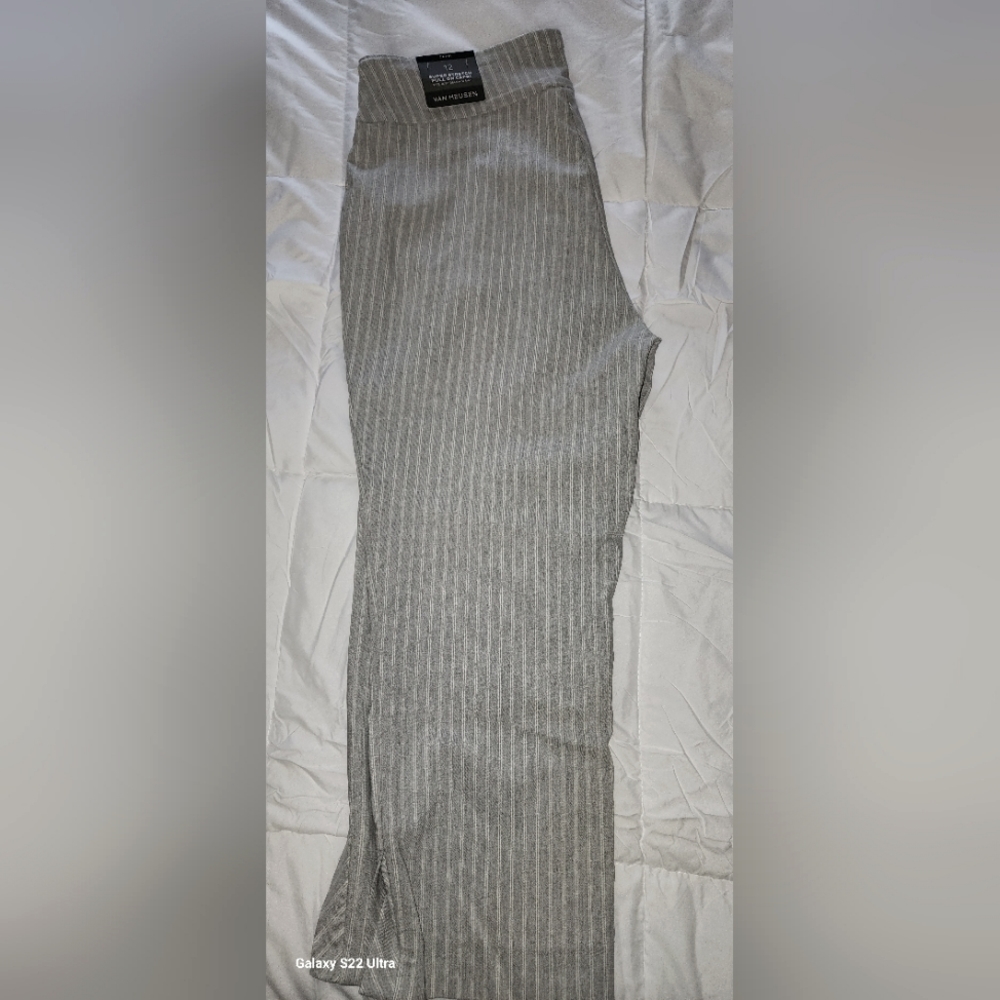 Van Heusen women's capri pants